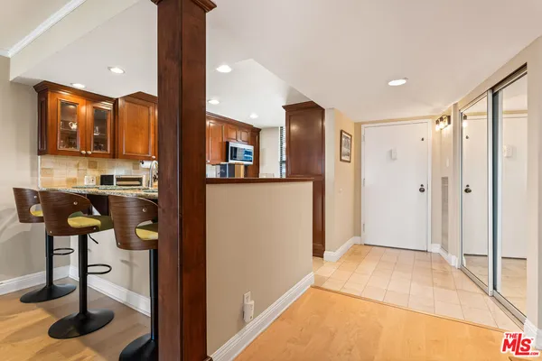$4,675 | 4337 Marina City Drive, Unit 543, Marina del Rey, CA 90292