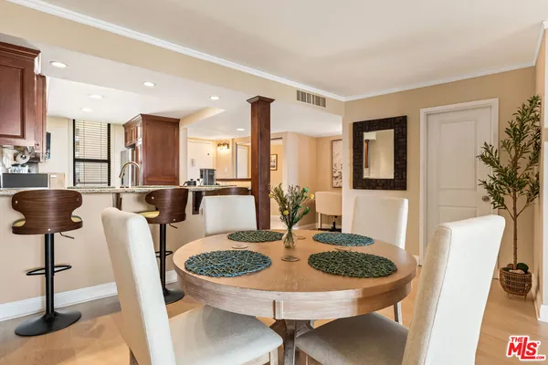 $4,675 | 4337 Marina City Drive, Unit 543, Marina del Rey, CA 90292