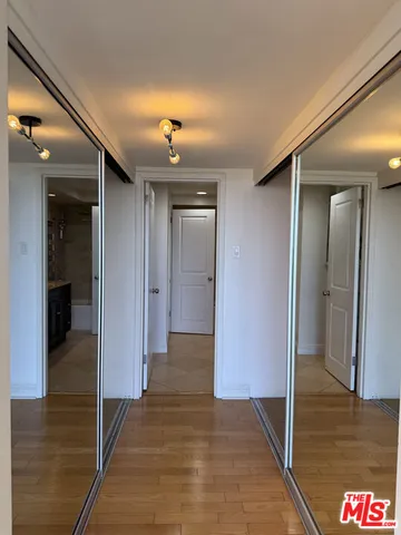 $4,000 | 4337 Marina City Drive, Unit 543, Marina del Rey, CA 90292