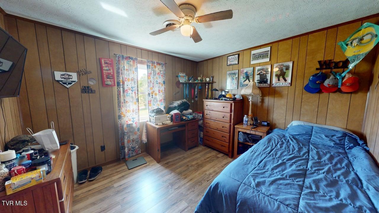 285 Matthews Lane Mosheim, TN 37818 - Photo 29 of 52 285-Matthews-Lane-HW-04212026_210235