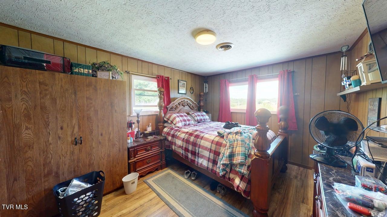 285 Matthews Lane Mosheim, TN 37818 - Photo 37 of 52 285-Matthews-Lane-HW-04212026_210852