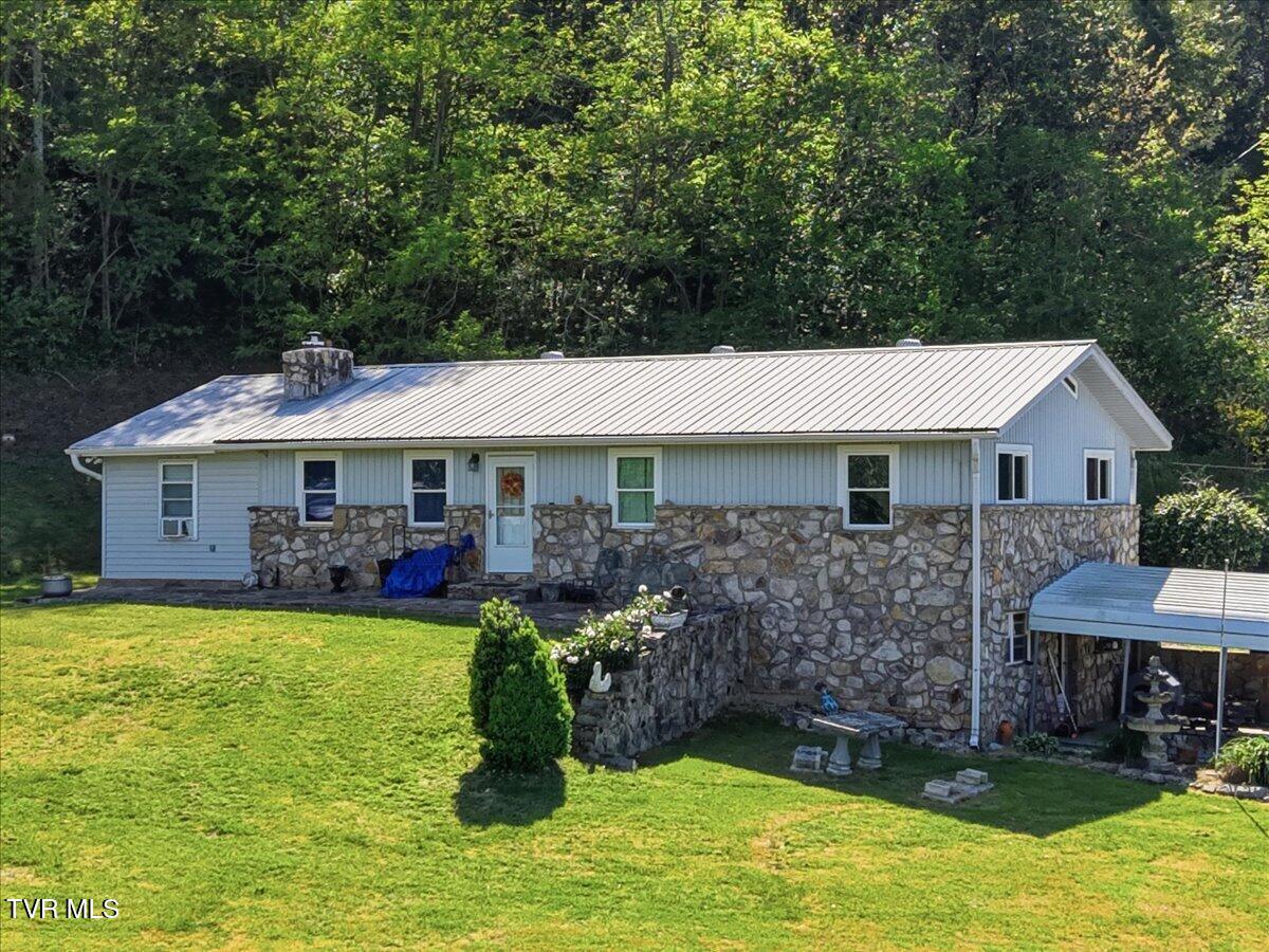 285 Matthews Lane Mosheim, TN 37818 - Photo 48 of 52 19-Matthews_Ln_022