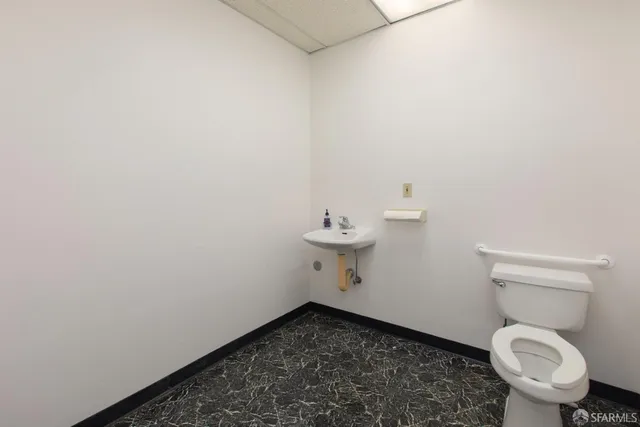 a view of a walk in closet