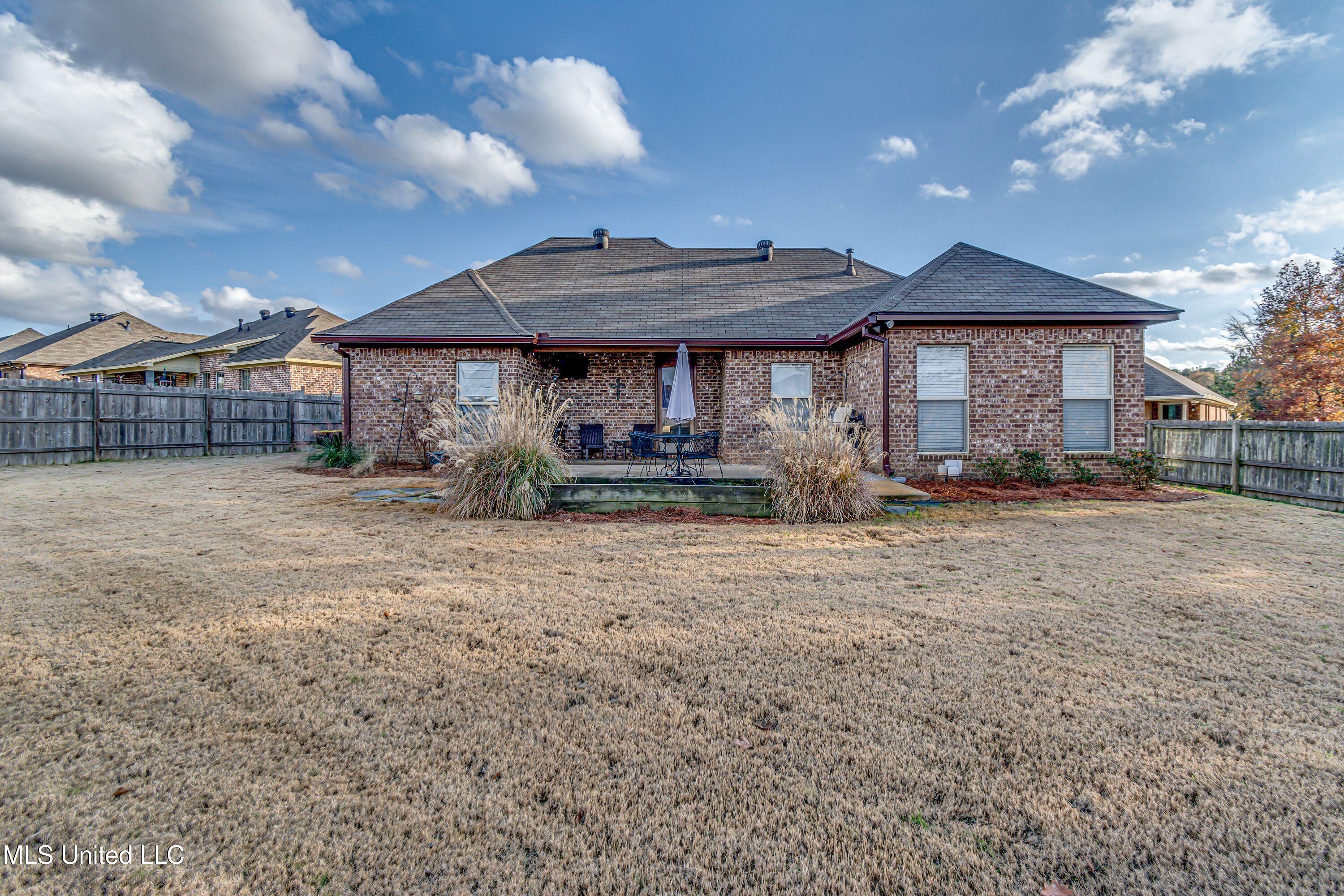 238 Greenfield Ridge Drive Brandon, MS 39042 - Photo 43 of 47 Backyard