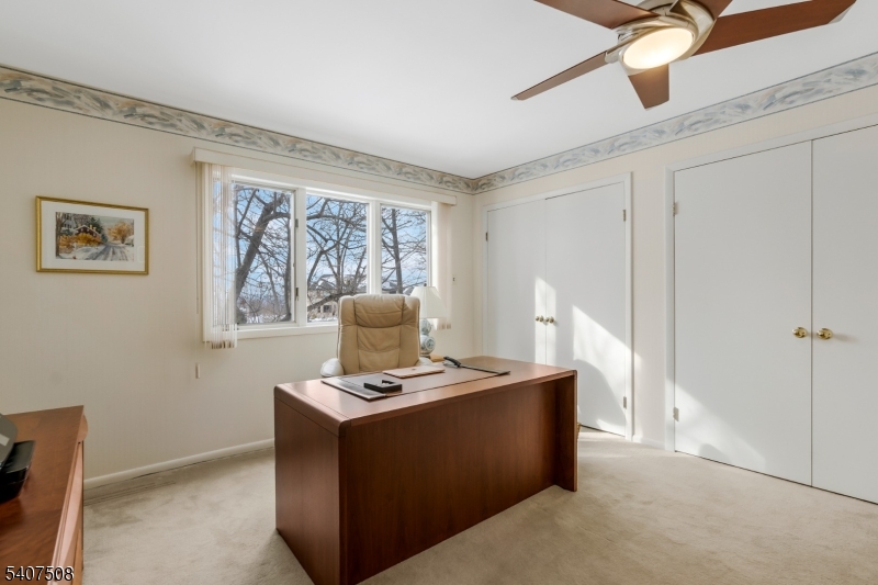 855 Sunset Ridge Bridgewater, NJ 08807 - Photo 30 of 39 a living room with furniture