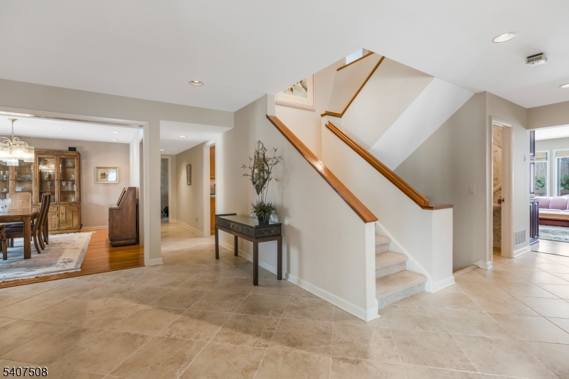 855 Sunset Ridge Bridgewater, NJ 08807 - Photo 7 of 39