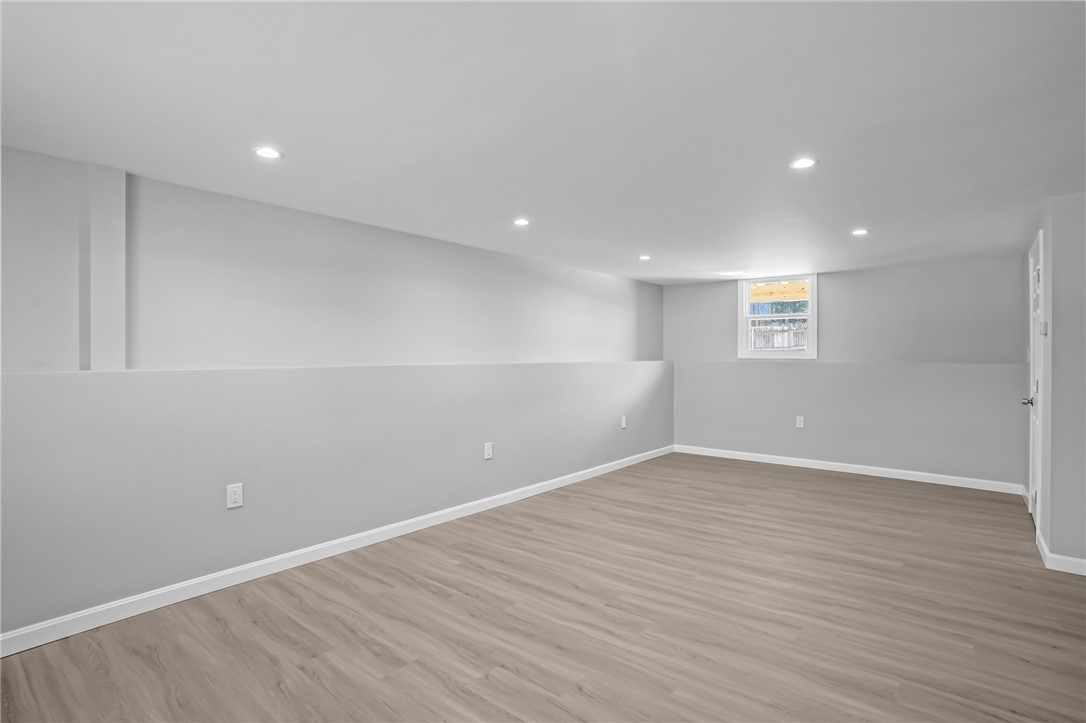 21 Florida Avenue Coventry, RI 02816 - Photo 16 of 19