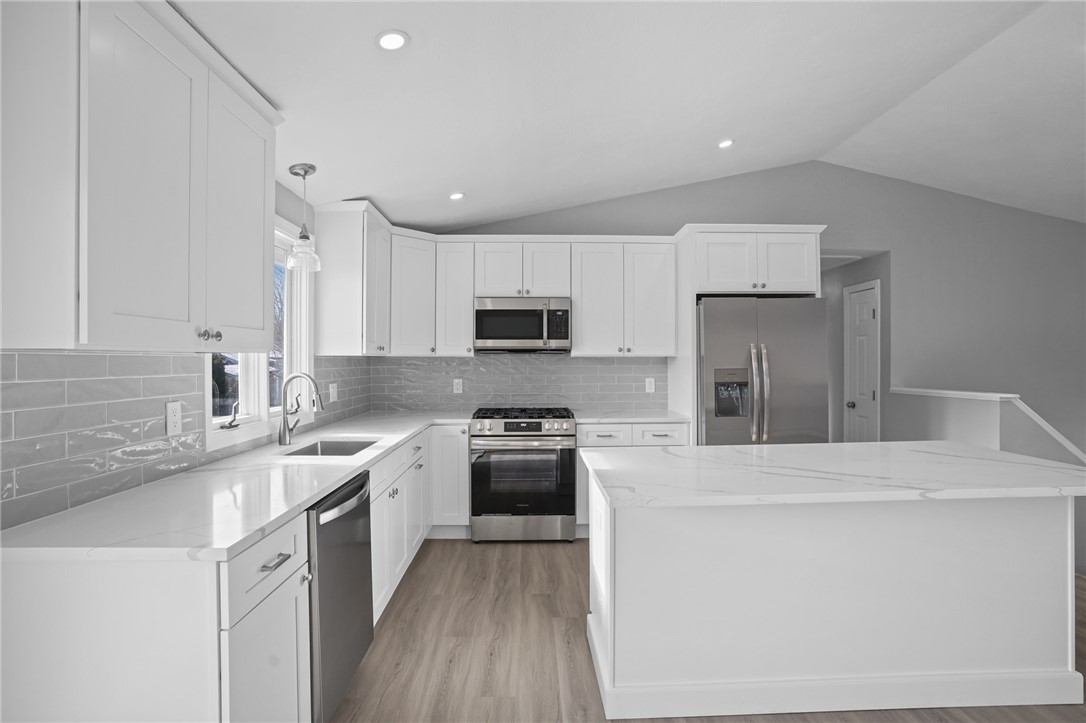 21 Florida Avenue Coventry, RI 02816 - Photo 4 of 19