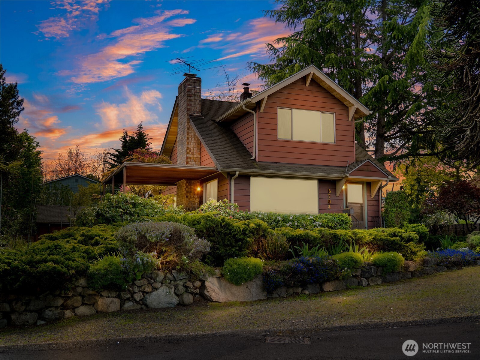 5704 North Ruby Street Tacoma, WA 98407 - Photo 38 of 38 a front view of a house with a yard