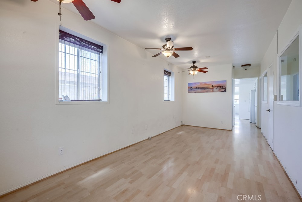 321 5th Street Huntington Beach, CA 92648 - Photo 9 of 36