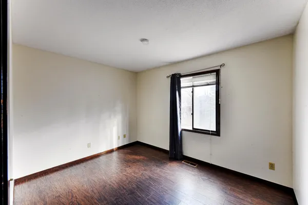 $419,500 | 12102 Red Oak Court South, Burnsville, MN 55337