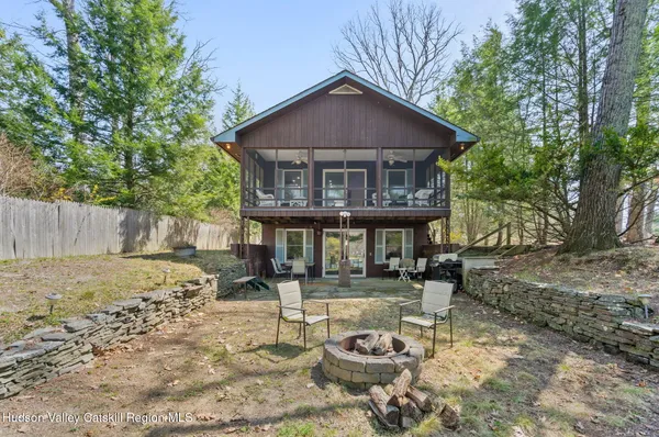 $675,000 | 39 Island Drive, Copake, NY 12516