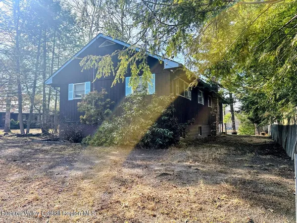 $675,000 | 39 Island Drive, Copake, NY 12516