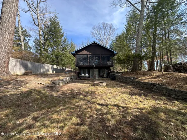 $675,000 | 39 Island Drive, Copake, NY 12516