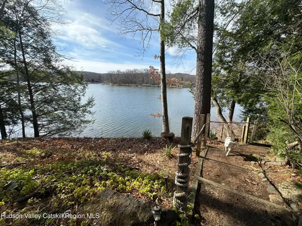 $675,000 | 39 Island Drive, Copake, NY 12516