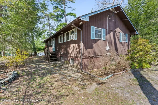 $675,000 | 39 Island Drive, Copake, NY 12516