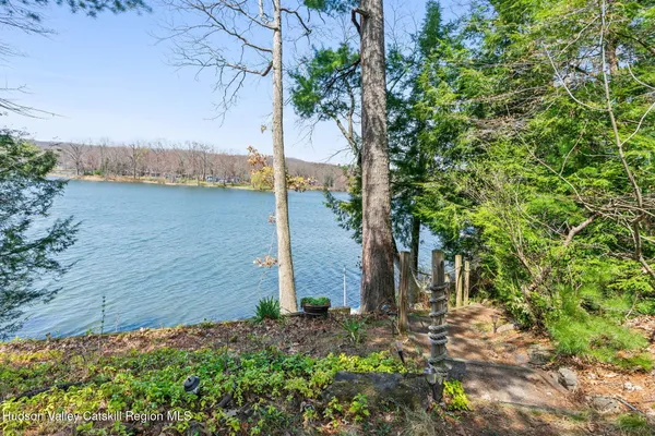 $675,000 | 39 Island Drive, Copake, NY 12516