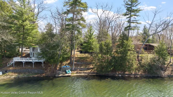 $675,000 | 39 Island Drive, Copake, NY 12516