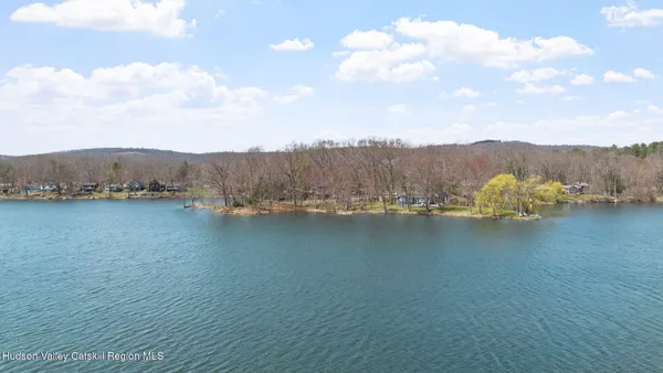 $675,000 | 39 Island Drive, Copake, NY 12516
