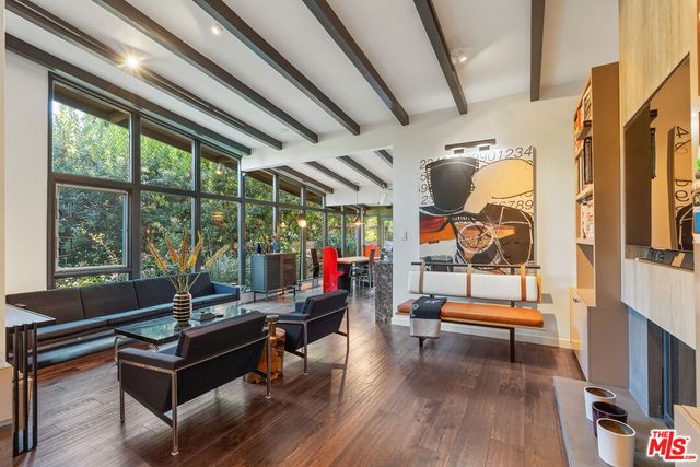 $2,549,000 | 8581 Appian Way, Los Angeles, CA 90046