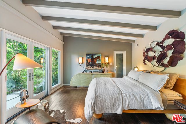 $2,549,000 | 8581 Appian Way, Los Angeles, CA 90046