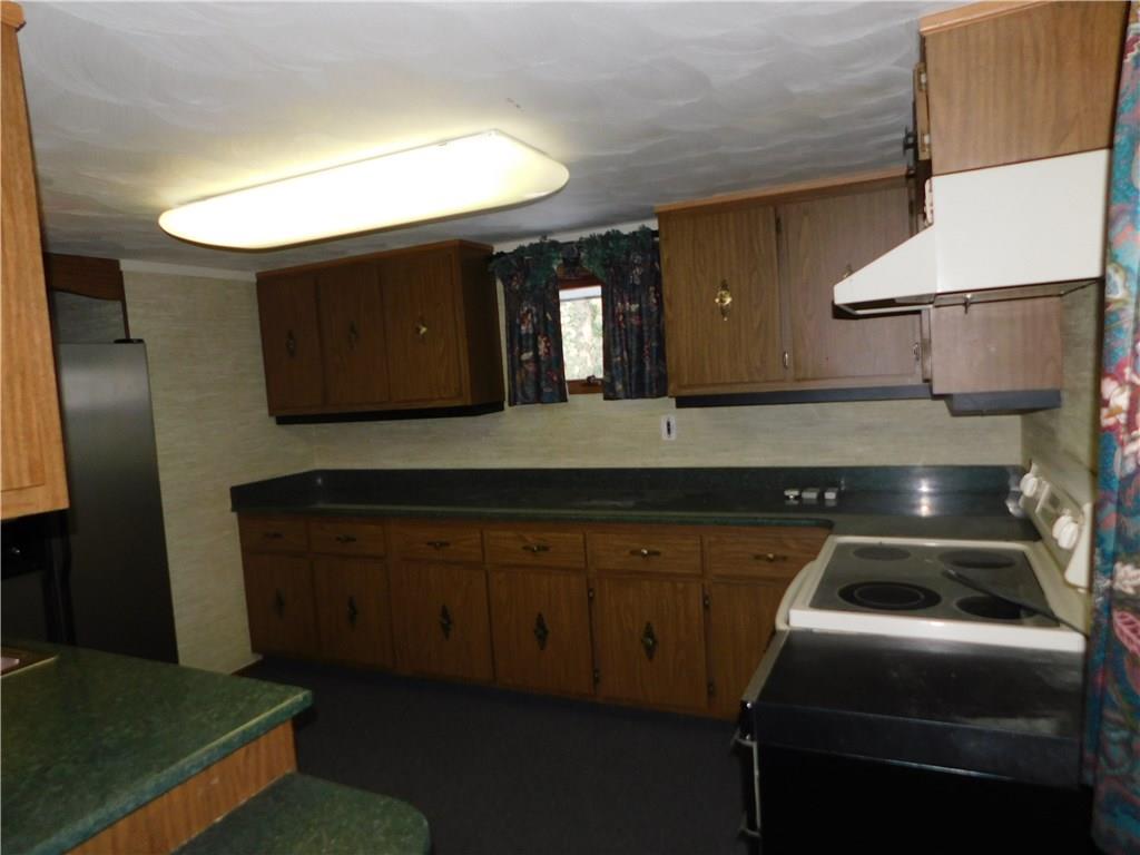 201 Chestnut Ridge Road Acme, PA 15610 - Photo 5 of 18