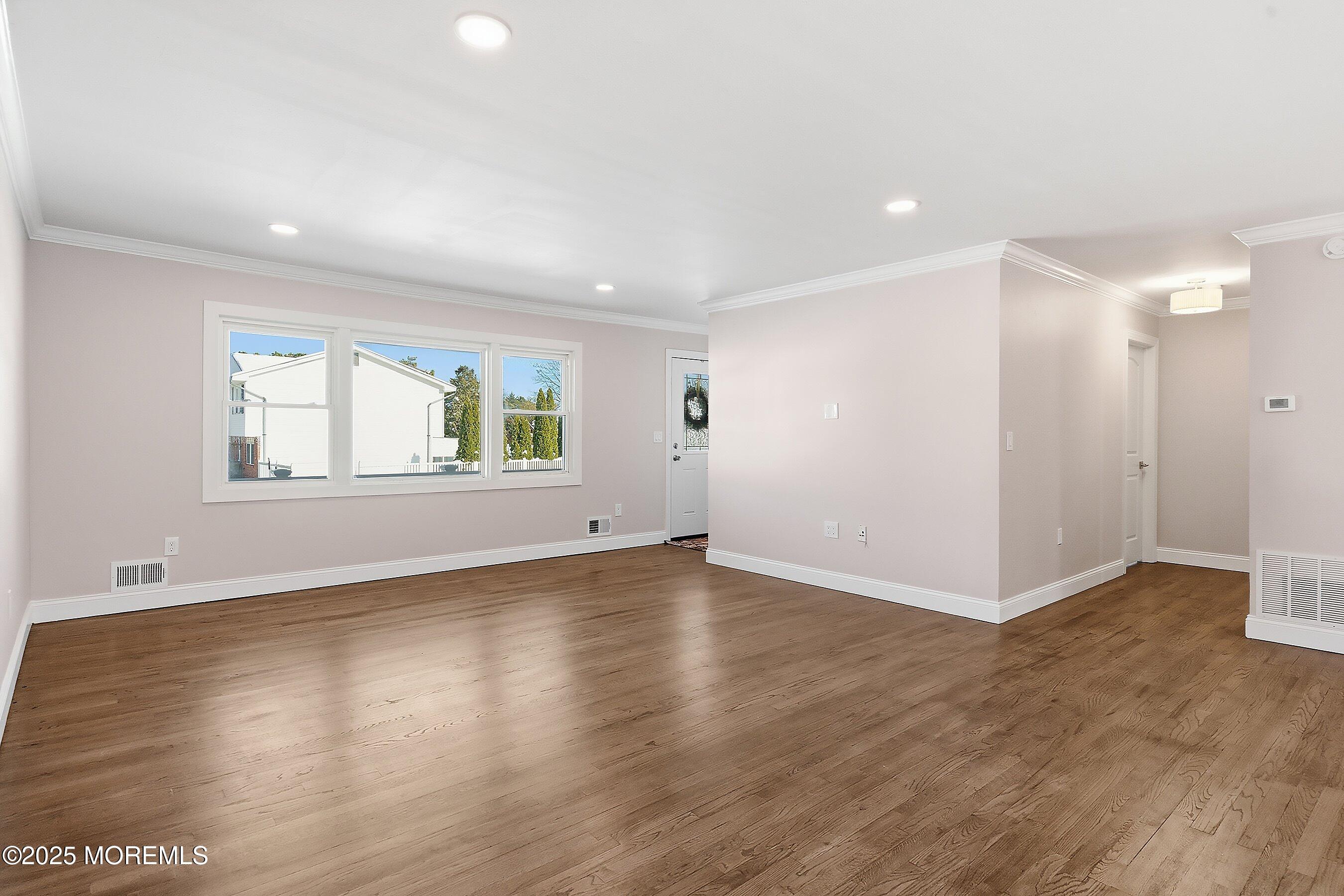 159 Queen Ann Road Brick, NJ 08723 - Photo 8 of 32 05-Dining and Living