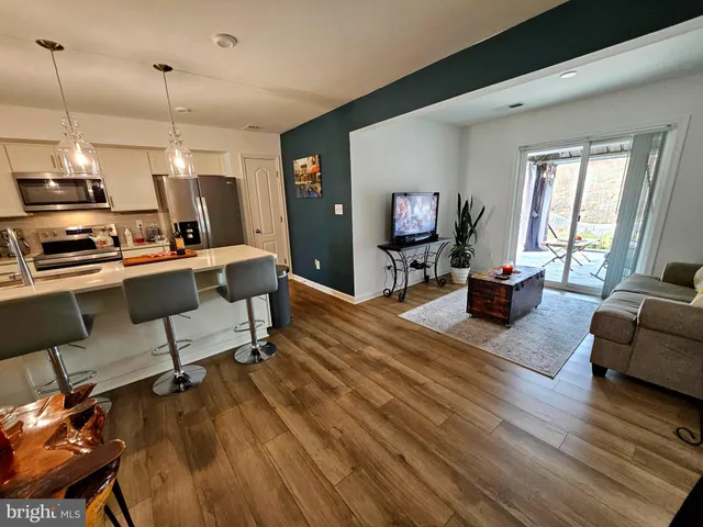 $279,900 | 44 Scrub Pine, Bunker Hill, WV 25413