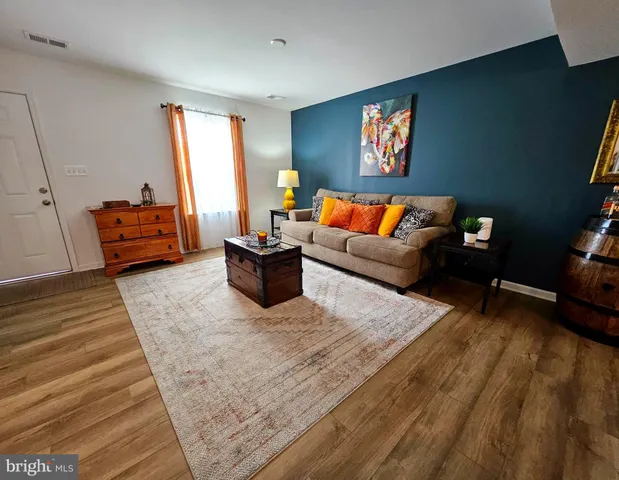 $279,900 | 44 Scrub Pine, Bunker Hill, WV 25413