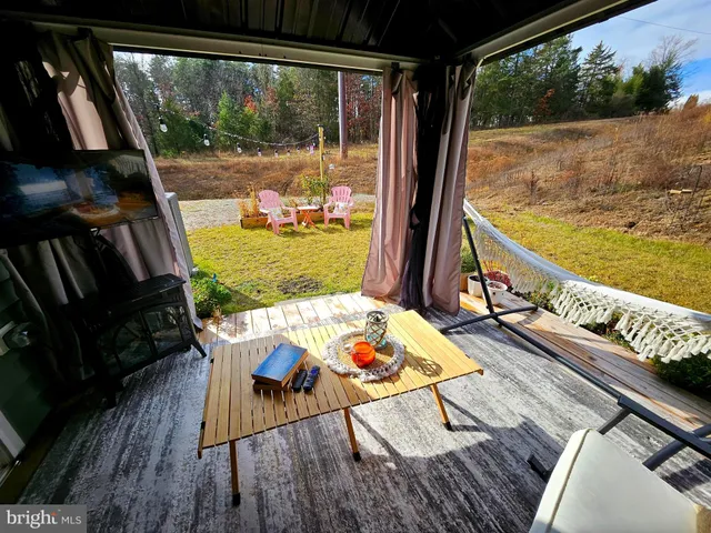 $279,900 | 44 Scrub Pine, Bunker Hill, WV 25413