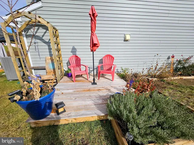 $279,900 | 44 Scrub Pine, Bunker Hill, WV 25413