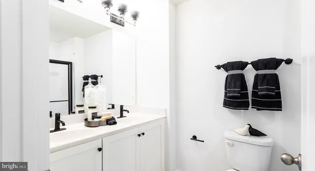 $279,900 | 44 Scrub Pine Court, Bunker Hill, WV 25413