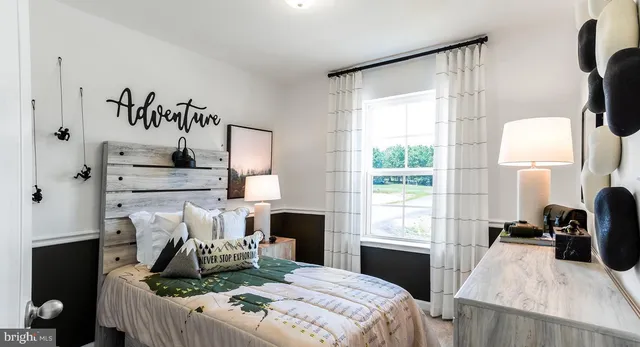 $279,900 | 44 Scrub Pine Court, Bunker Hill, WV 25413