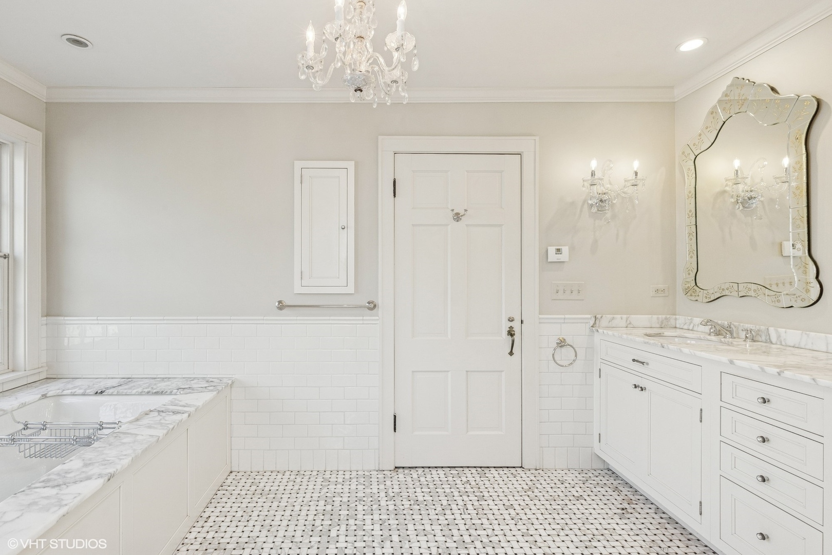 200 Oak Terrace Lake Bluff, IL 60044 - Photo 15 of 34