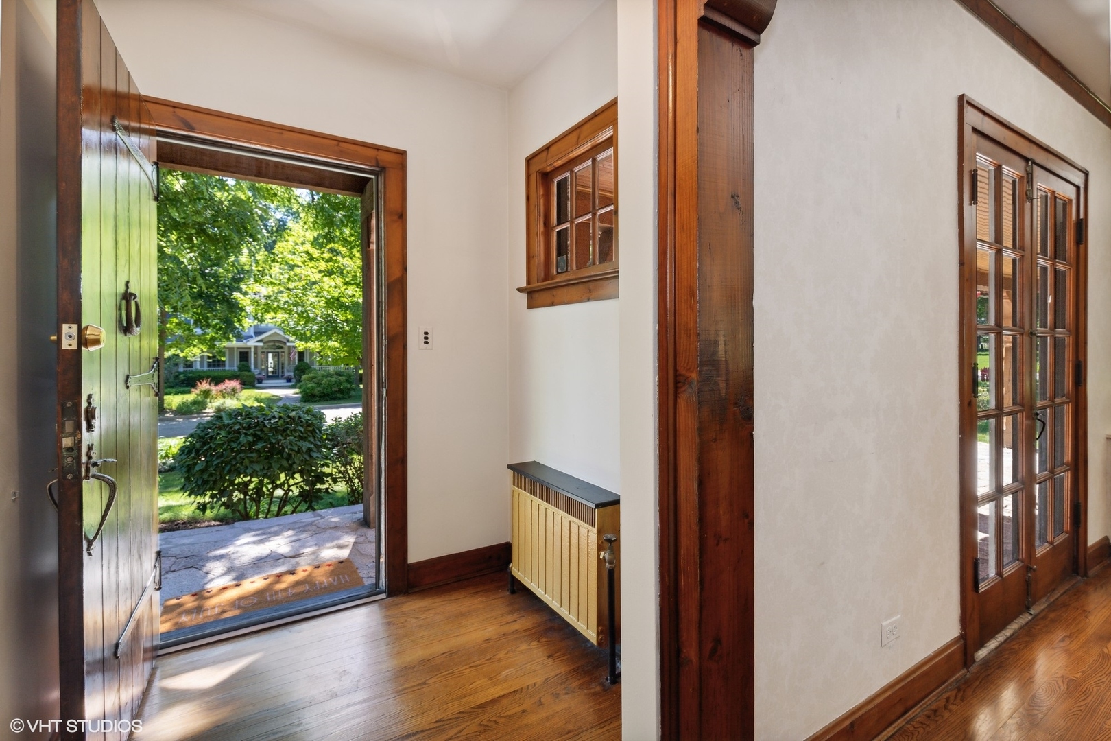 200 Oak Terrace Lake Bluff, IL 60044 - Photo 3 of 34