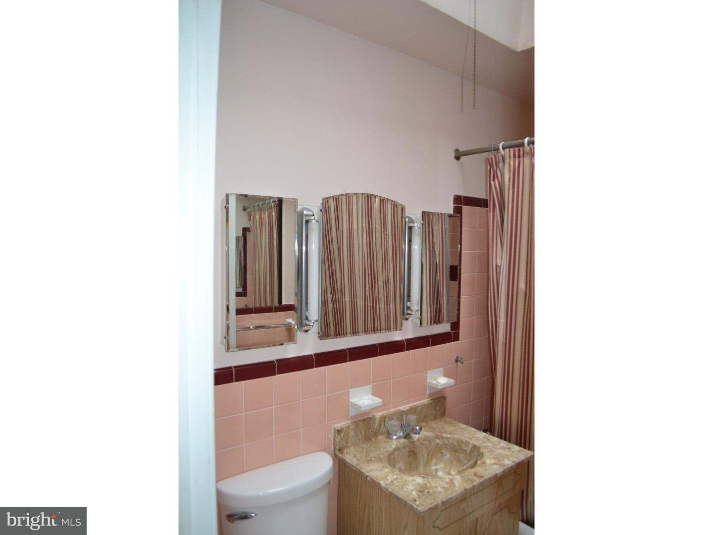 3407 Rhawn Street Philadelphia, PA 19136 - Photo 11 of 21 Bathroom