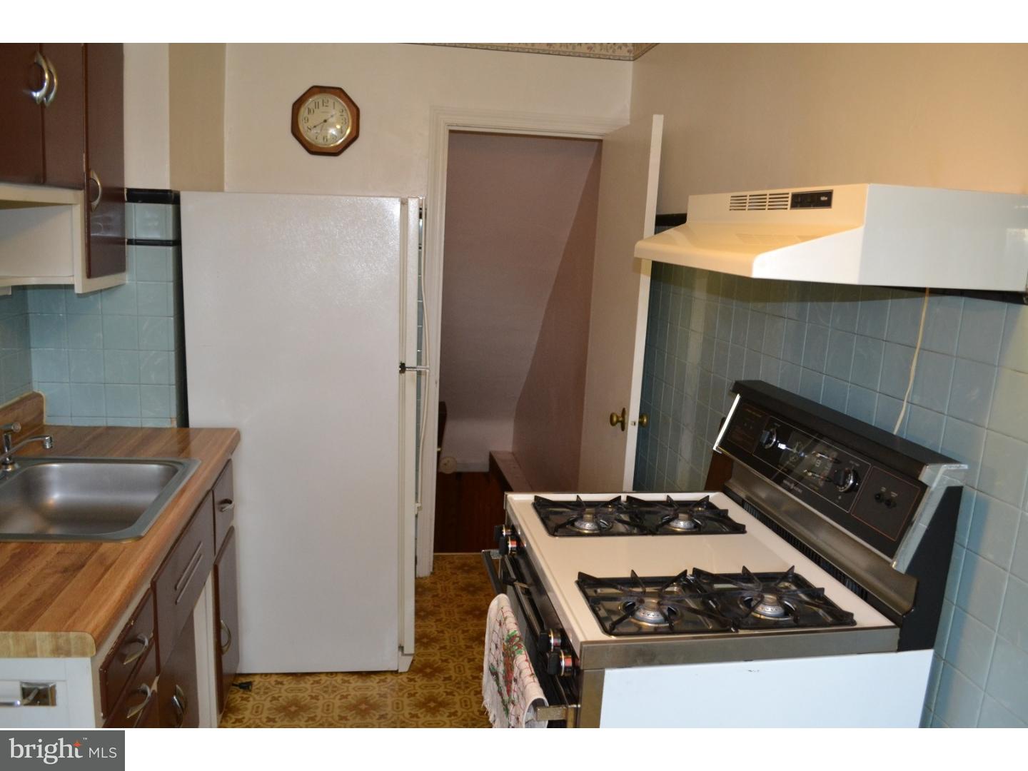 3407 Rhawn Street Philadelphia, PA 19136 - Photo 8 of 21 Kitchen