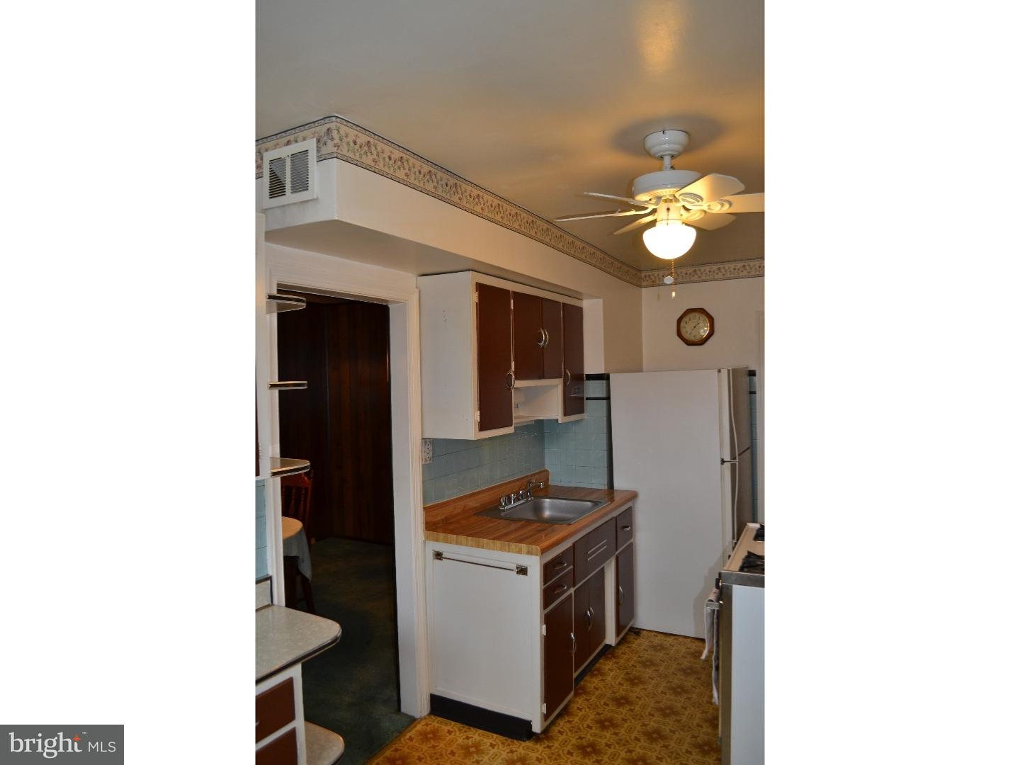 3407 Rhawn Street Philadelphia, PA 19136 - Photo 9 of 21 Kitchen
