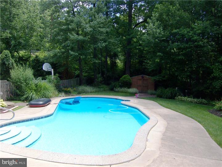 7 Wynmoor Road, Unit D Media, PA 19063 - Photo 20 of 25 Pool