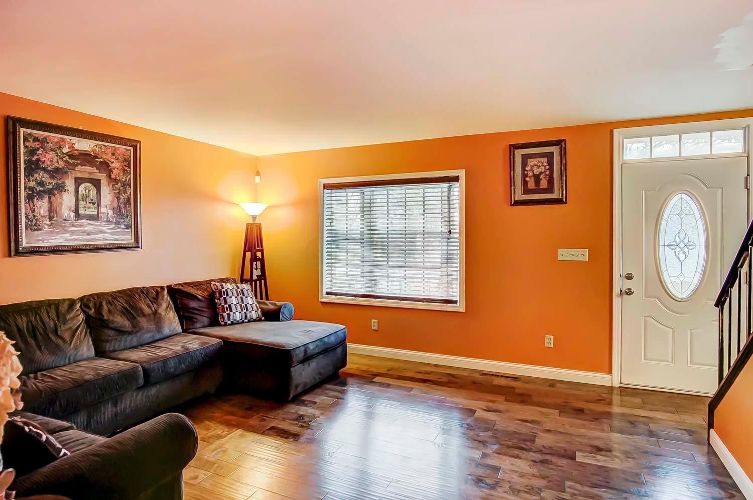 5215 Karl Road Columbus, OH 43229 - Photo 4 of 27 Gallery Image 4