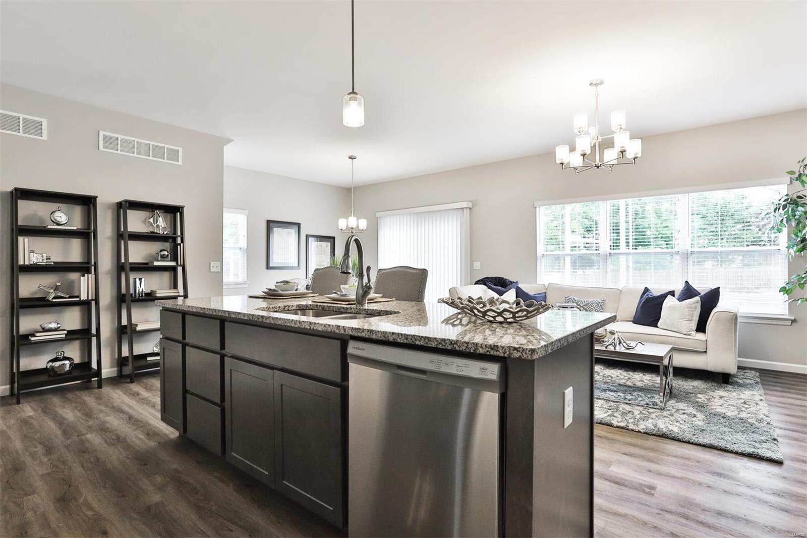 113 Estes Drive St. Charles, MO 63304 - Photo 12 of 60