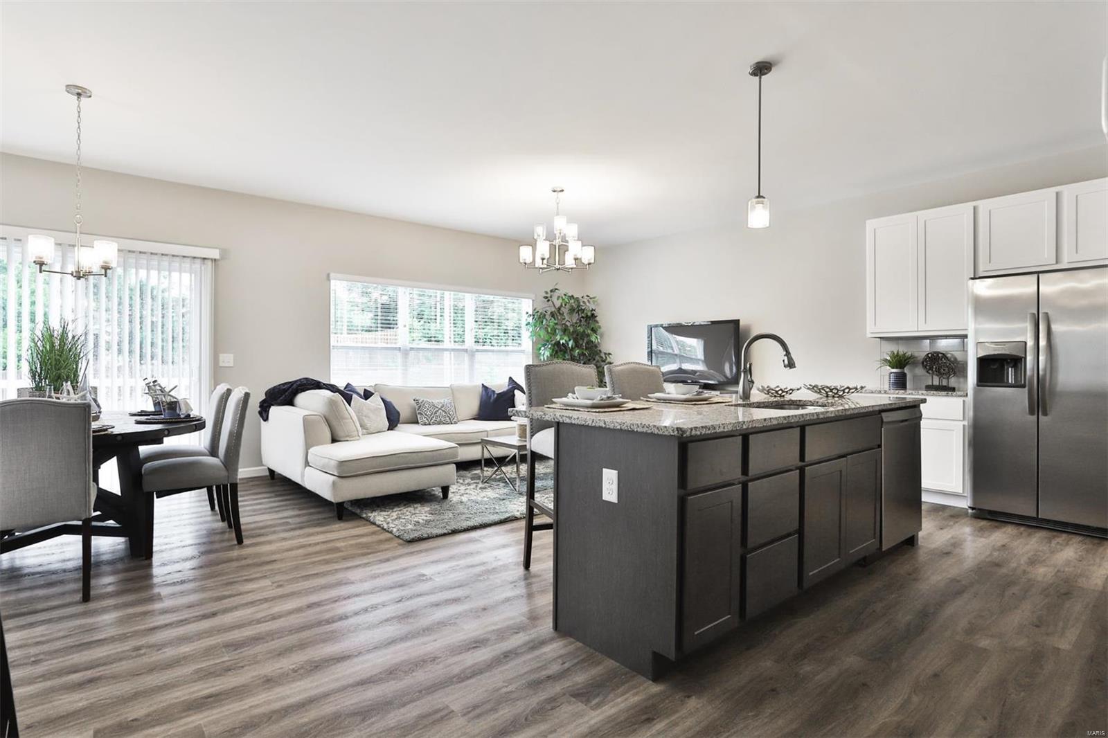 113 Estes Drive St. Charles, MO 63304 - Photo 6 of 60