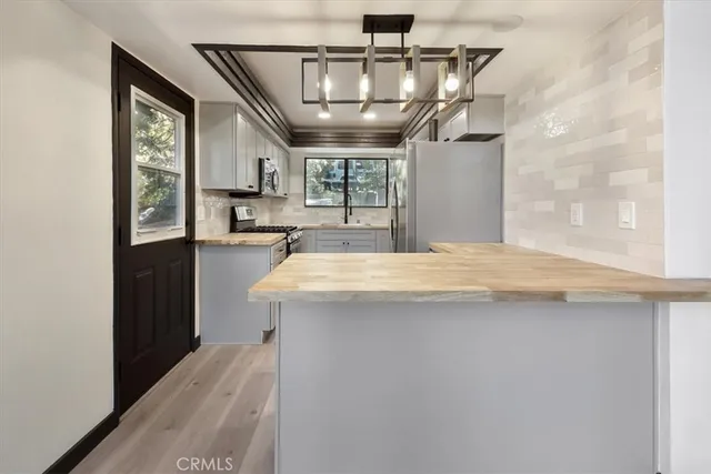 $499,000 | 695 Grass Valley Road, Lake Arrowhead, CA 92352