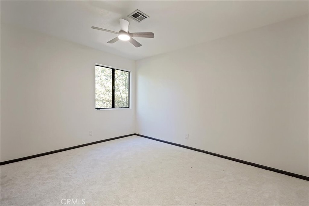 695 Grass Valley Road Lake Arrowhead, CA 92352 - Photo 36 of 50