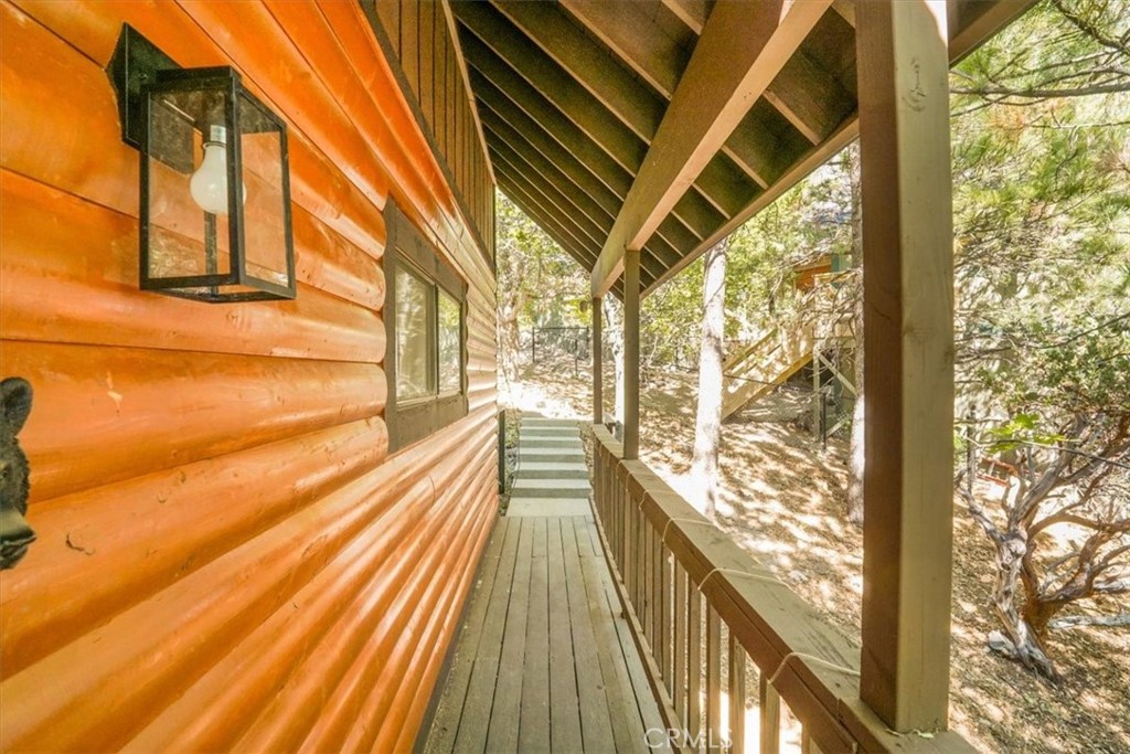 695 Grass Valley Road Lake Arrowhead, CA 92352 - Photo 39 of 50 Entry porch