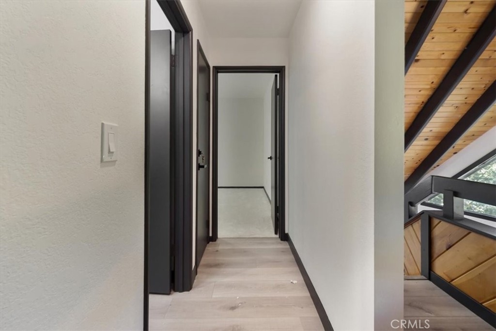 695 Grass Valley Road Lake Arrowhead, CA 92352 - Photo 40 of 50 2nd floor hallway