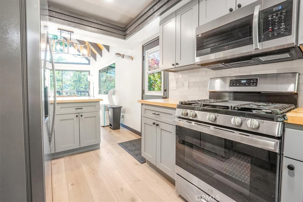 695 Grass Valley Road Lake Arrowhead, CA 92352 - Photo 45 of 50