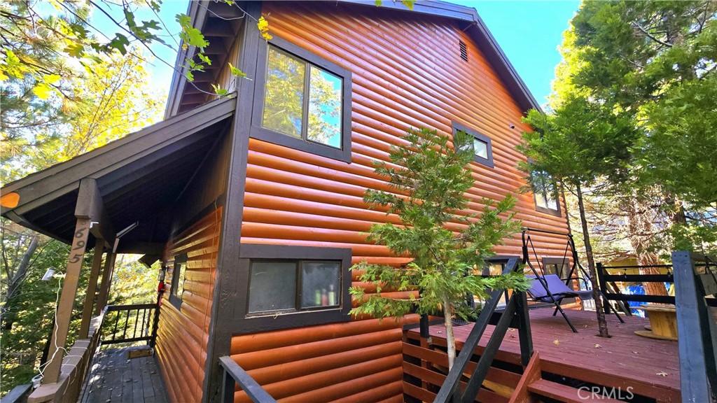 695 Grass Valley Road Lake Arrowhead, CA 92352 - Photo 5 of 50 Entry