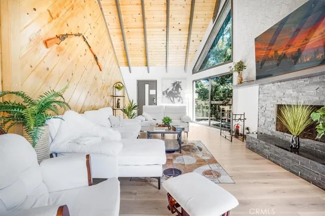 $499,000 | 695 Grass Valley Road, Lake Arrowhead, CA 92352