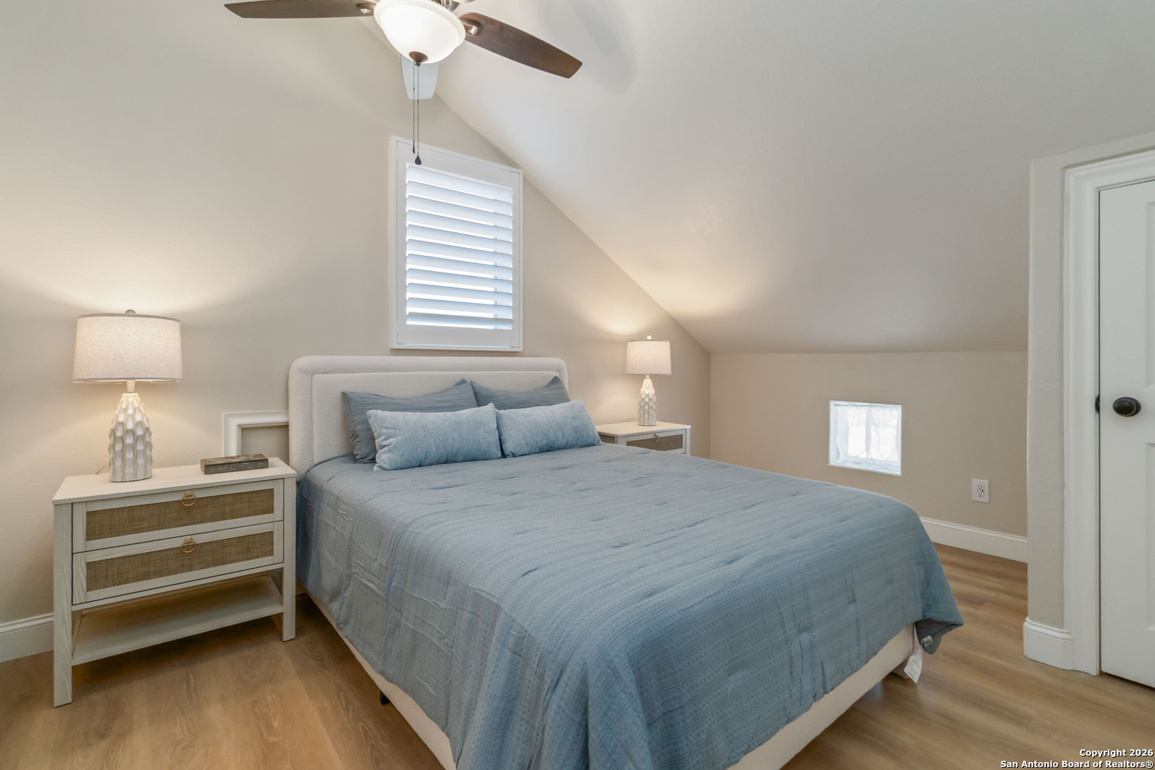 43 Lost Valley Boerne, TX 78006 - Photo 39 of 61 a bedroom with a bed and a window